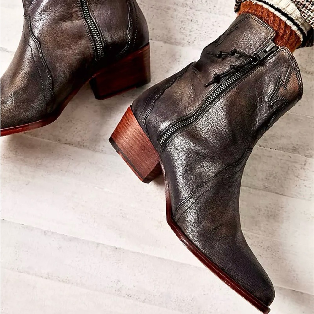 Free People New Frontier Western Boots in Carbon ✨ NEW